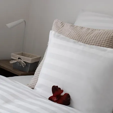 Waly Apartman 5 Star * Debrecen