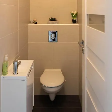 Waly Apartman 5 Star Дебрецен